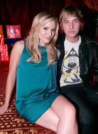 kristen bell al gum holiday 03.jpg