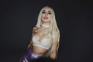 Ava-Max-amazing.jpg