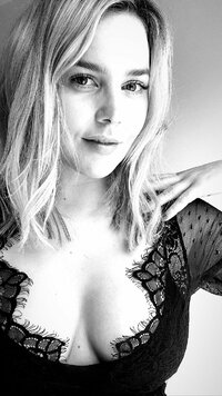Abbie-Cornish-Sexy-Tits-The-Fappening-Blog-3.jpg