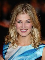 38869_RosamundPike_TheMadeinDagenhampremiere_London_200910_008_122_115lo.jpg