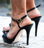 blonde lady (5), high heels.jpg