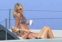 heidi klum in bikini 06.jpg