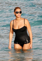 beyonce knowles al mare 06.jpg