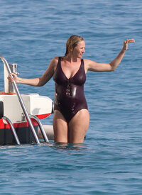 uma thurman in swimsuit 18.jpg