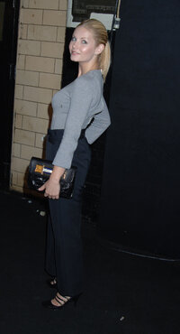 03680_Mercedes-Benz_Fashion_Week_Spring_20081_10.09.2007_032_122_497lo.jpg