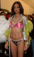 6OR30J72NM_backstage_victoria_secret_9th_show_184.jpg