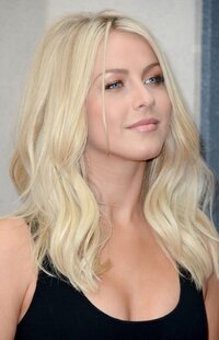 julianne hough al guys choice awards 07.jpg