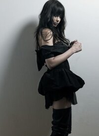 DaisyLowe_05.jpg