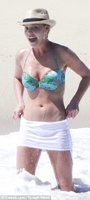 katherine heigl in bikini 06.jpg