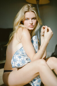 Isabella-Farrell-by-Cameron-Davis-01.jpg