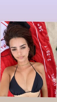 Emily-Ratajkowski-Sexy-The-Fappening-Blog-20-5.jpg