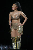 nicki minaj in concerto 08.jpg