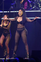 nicki minaj in concerto 14.jpg