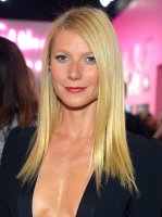 532525110_GwynethPaltrow_DianeVonFurstenbergsJourneyofADressLA_011014_5_122_1120lo.jpg