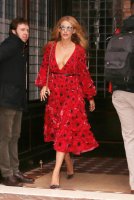 blake lively in street 02.jpg
