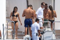 michelle rodriguez in bikini 01.jpg