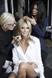 heidi klum in backstage 01.jpg