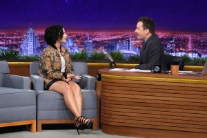 demi lovato al tonight show 02.jpg