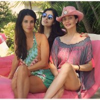 isabella orsini con amiche.jpg isabella orsini con amiche.jpg