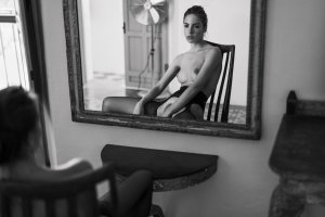 Rebecca-Bagnol-by-Sacha-Leyendecker-5.jpg