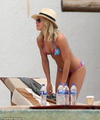 julianne hough in bikini 07.jpg