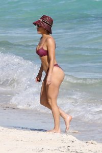 Jennifer-Lopez-Sexy-The-Fappening-Blog-121-1.jpg