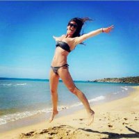 lucia galeone in bikini 09.jpg