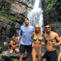 tara reid in bikini 01.jpg
