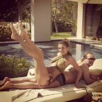 Elisabetta-Canalis-Feet-1137410.jpg