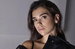 Dua Lipa.jpg