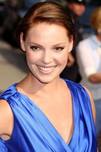 74105_Celebutopia-Katherine_Heigl_leaves_the_The_Late_Show_With_David_Letterman-10_122_422lo.jpg