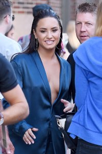 demi lovato in radio 13.jpg