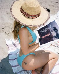 olesya rulin in bikini 01.jpg