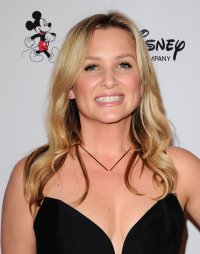 7 Jessica Capshaw 1.jpg