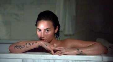 Demi-Lovato-nude-topless-sexy-bikini-new-magazine-hot-porn-ScandalPlanet-4.jpg