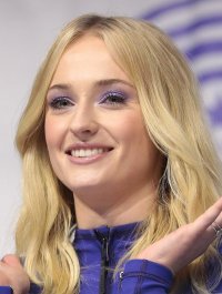 4 Sophie Turner 1.jpg