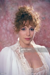 19 Louise Sorel 1.jpg