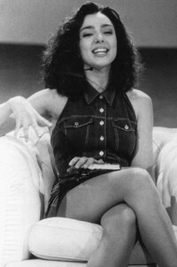 ambra-angiolini-giovanissima.jpg