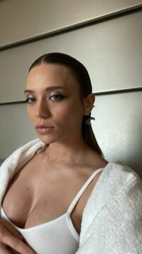 isabellapoti_274844527_493650898821916_5832256470684821307_n.jpg