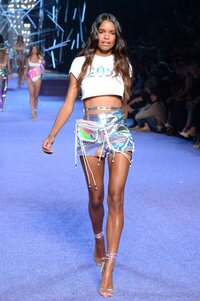 anais-pedri-monory-femme-j.-roch-defile-etam-live-show-2018-aux-beaux-arts-paris-25.jpg