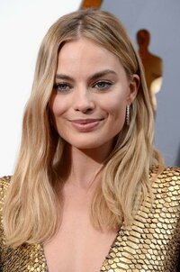 Margot Robbie.jpg