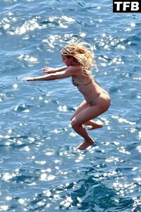 Kate-Hudson-Sexy-The-Fappening-Blog-29-1-768x1152.jpg