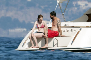 bonnie wright in bikini (10).jpg