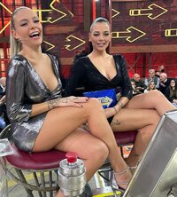 Le Donatella. Giulia e Silvia Provvedi.jpg