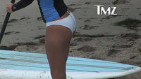 Eva Longoria_Paddle Surfing hd1080p.avi_snapshot_00.36_[2012.08.02_22.21.11].jpg