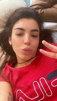 eleonoraspagna's instagram 2021-2-1 story.jpg