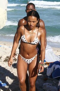 karrueche tran in bikini (38).jpg