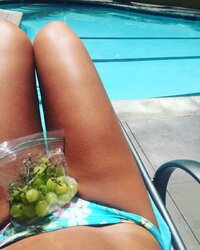 brooke hogan in bikini 03.jpg