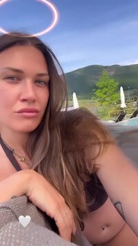 vlcsnap-2023-05-06-19h03m49s290.jpg