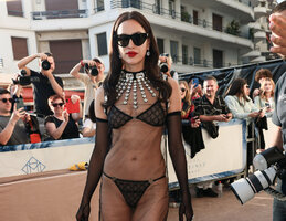 picturepub-irina-shayk-009.jpg